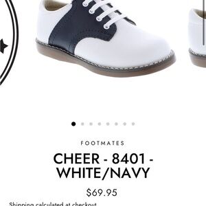 New in box Footmates Cheer 8401 white/navy size 9.0